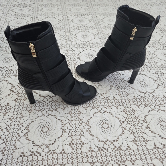DKNY Blake Peep-Toe Strappy Heeled Booties - Picture 4 of 10